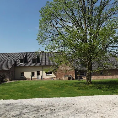 Au Bonheur Frontalier Couette-café 3*