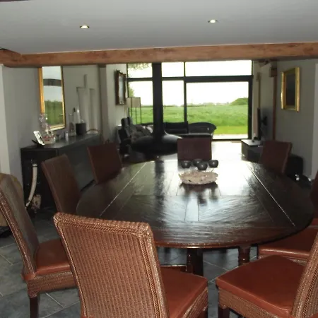 Au Bonheur Frontalier Steenvoorde