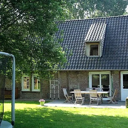 Au Bonheur Frontalier Bed and Breakfast