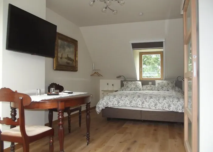 Au Bonheur Frontalier 3*