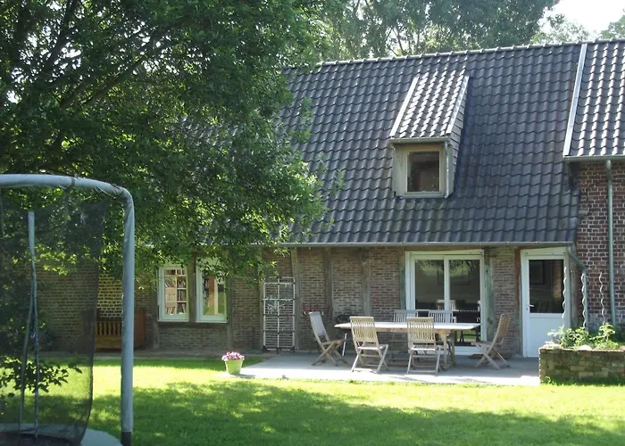 Au Bonheur Frontalier Couette-café 3*